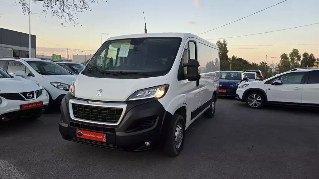 Acheter PEUGEOT BOXER TOLE 330 L1H1 BLUEHDI 140 SetS ASPHALT - Pelletier Auto