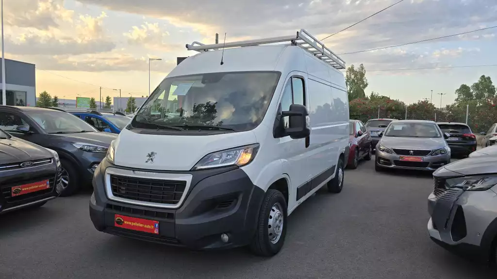Acheter PEUGEOT BOXER TOLE 330 L2H2 BLUEHDI 140 SetS ASPHALT tva recup - Pelletier Auto